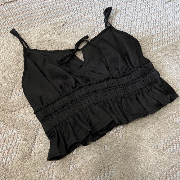 Cotton Candy LA Black Crop Top - Picture 2 of 8